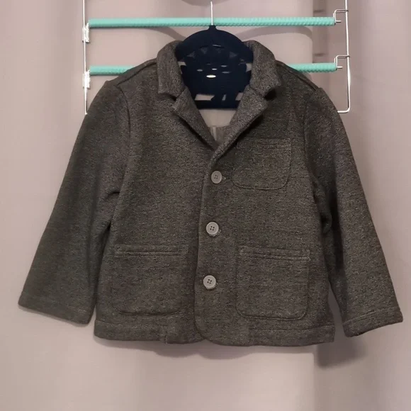 💛3/$20 Boys xs (3-4) coat - Picture 3 of 4